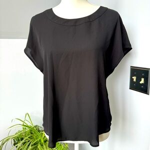 Banana Republic Black Boxy Pullover Crew‎ Neck Blouse size Small
